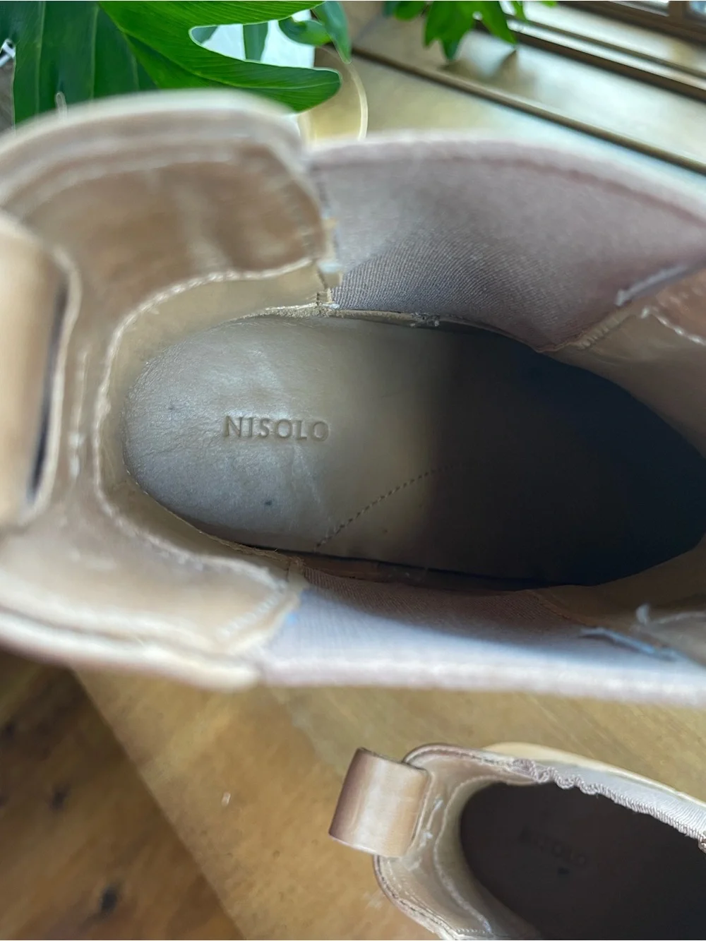 Nisolo Tan Leather Chelsea Ankle Block Heel Booties 9.5
